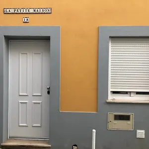 La Petite Maison Casa de Férias